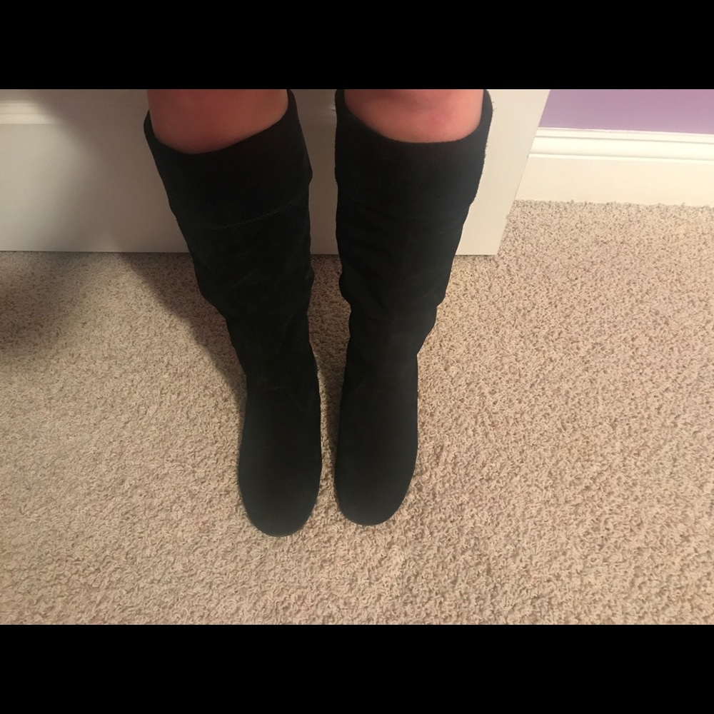Steve Madden black suede boots